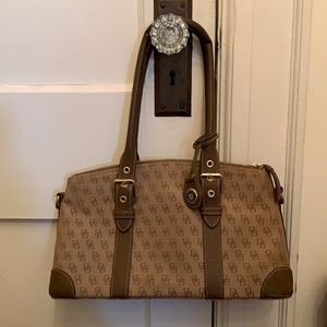 Dooney & Bourke shoulder bag